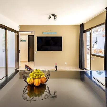 Daire Casa Linc - Renovated Close To Center And
